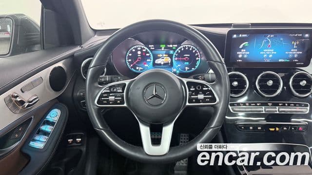 Mercedes-Benz GLC-Class 2022 — ფოტო 18/20
