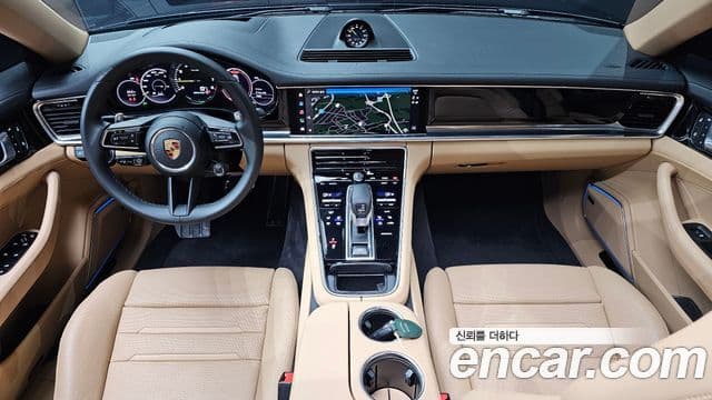 Porsche Panamera 2023 — Şəkil 7/20