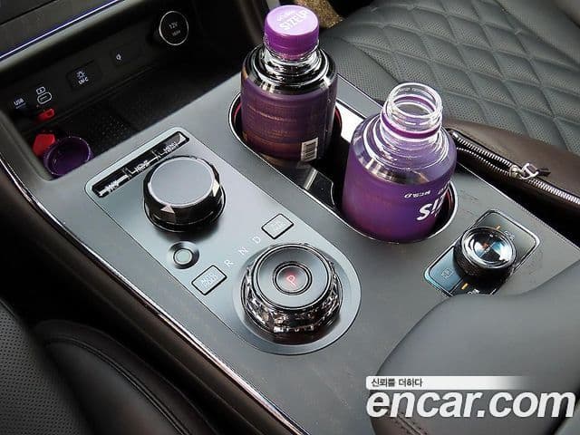 Genesis GV80 Coupe 2025 — Фото 11/19