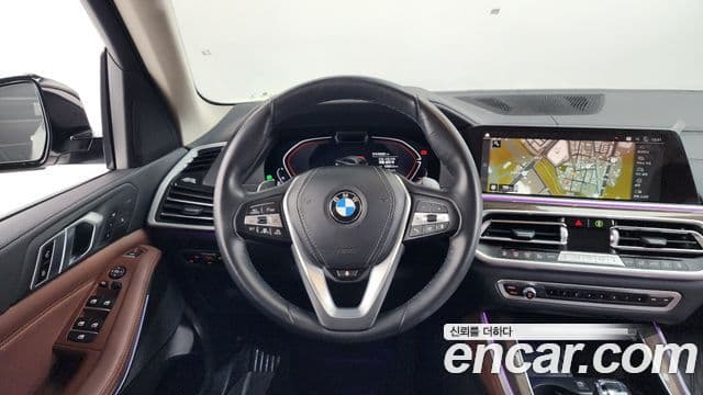 BMW X5 2022 — ფოტო 13/20