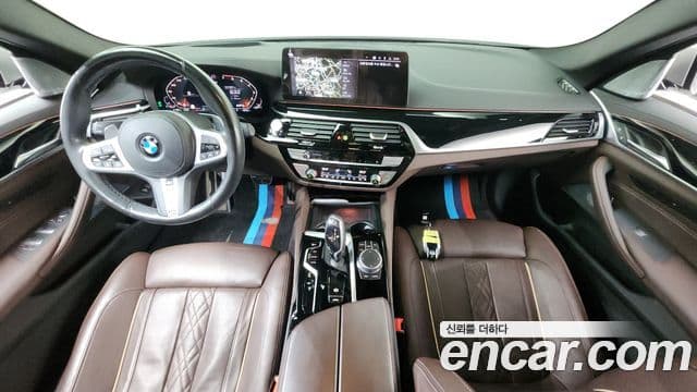 BMW 5 Series 2021 — Şəkil 7/20