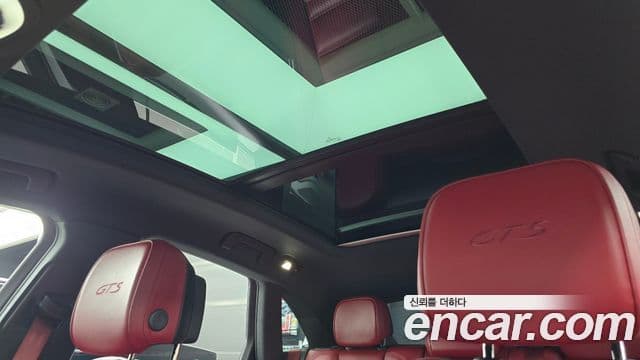 Porsche Macan 2024 — Şəkil 16/20