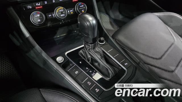 Volkswagen Jetta 2021 — Şəkil 9/20