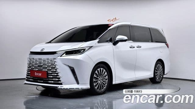 Lexus LM 2025 — Фото 1/20