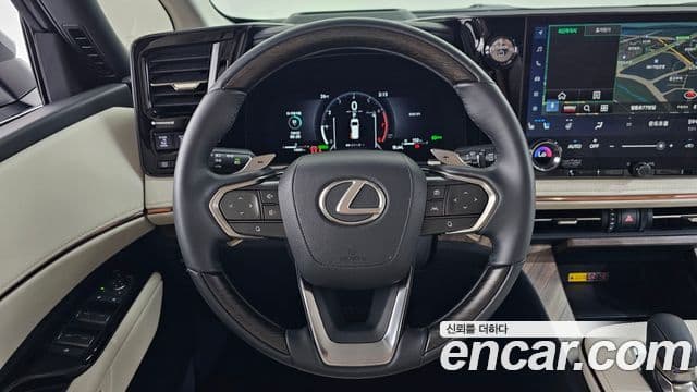 Lexus LM 2025 — Фото 13/20