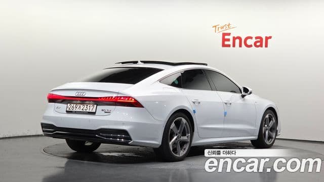 Audi A7 2022 — ფოტო 2/20