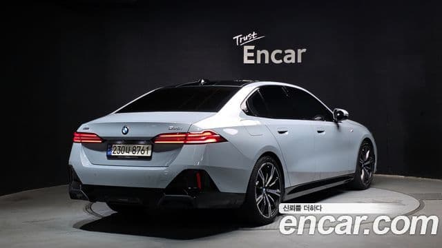 BMW 5 Series 2024 — ფოტო 2/20
