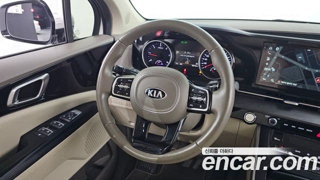 Kia Carnival 2020 — ფოტო 12/20
