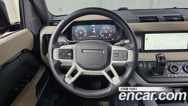 Land Rover Defender 2022 — ფოტო 13/20