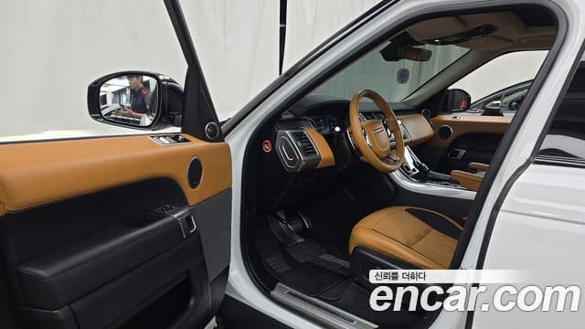 Land Rover Range Rover Sport 2022 — ფოტო 8/20