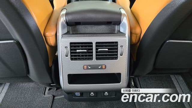 Land Rover Range Rover Sport 2022 — ფოტო 17/20