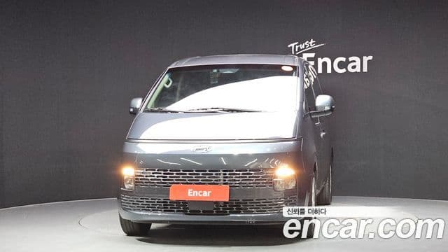 Hyundai Staria 2022 — ფოტო 3/20