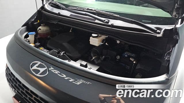 Hyundai Staria 2022 — ფოტო 6/20