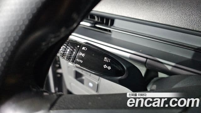 Hyundai Staria 2022 — ფოტო 15/20