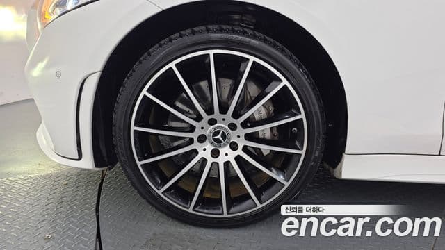 Mercedes-Benz CLS-Class 2021 — Фото 5/20