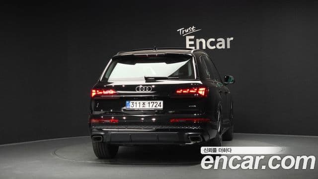 Audi Q7 2026 — Фото 4/20