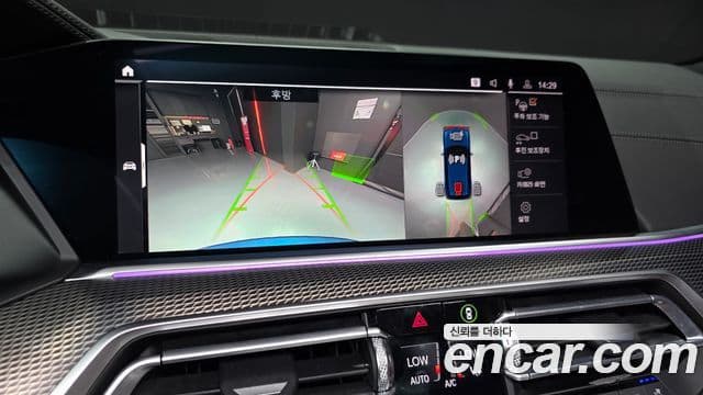 BMW X5 2019 — ფოტო 15/20