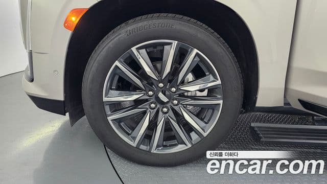 Cadillac Escalade 2023 — Şəkil 5/20