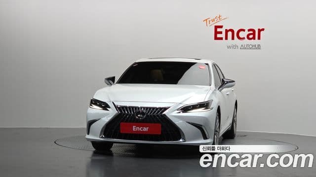 Lexus ES300h 2023 — ფოტო 3/20