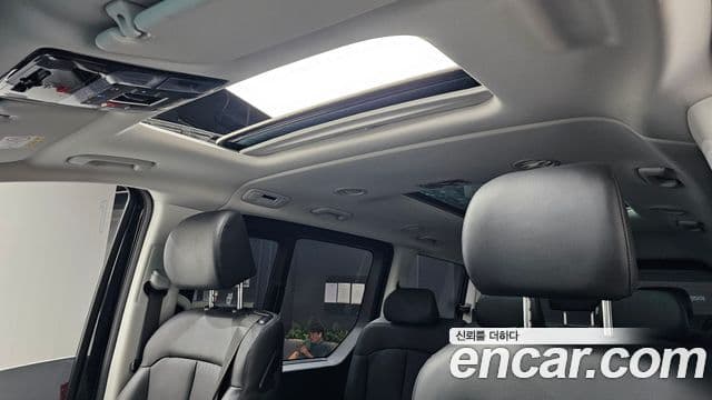Hyundai Staria 2025 — ფოტო 17/20