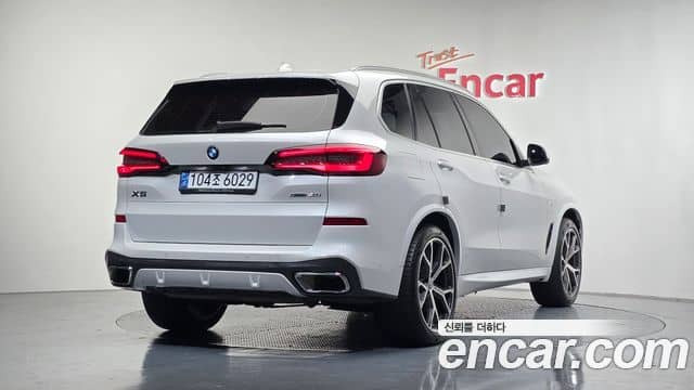 BMW X5, 2023