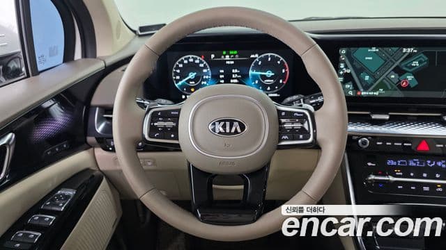 Kia Carnival 2021 — ფოტო 12/20