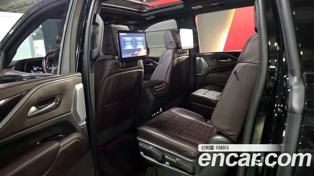 Cadillac Escalade 2023 — Şəkil 11/20