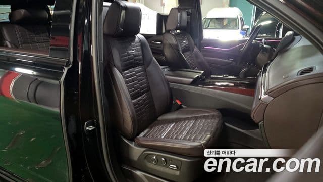 Cadillac Escalade 2023 — Şəkil 12/20