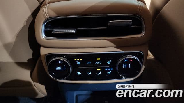 Genesis GV80 2020 — ფოტო 19/20