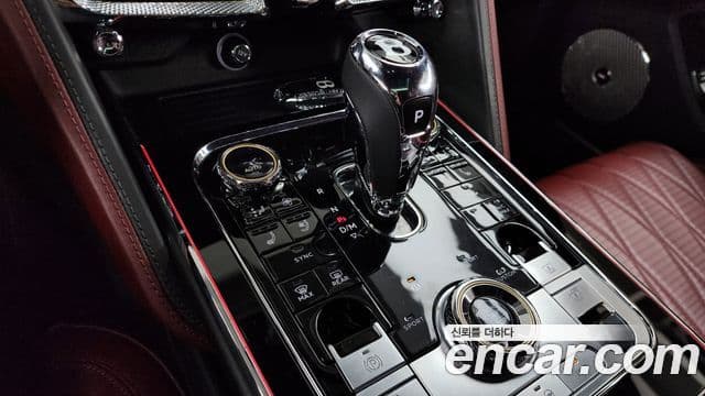 Bentley Flying Spur 2022 — фото 9 из 20