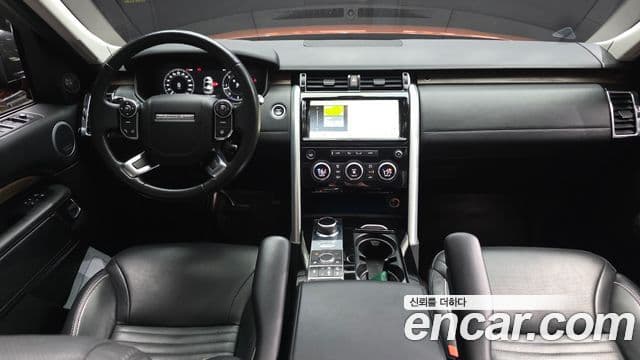 Land Rover Discovery 5 2018 — ფოტო 7/20