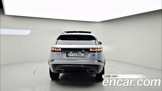 Land Rover Range Rover Velar 2019 — Фото 3/20