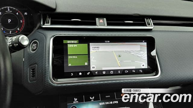 Land Rover Range Rover Velar 2019 — Фото 15/20
