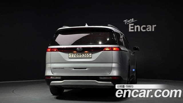 Kia Carnival 2020 — Фото 4/20