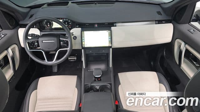 Land Rover Discovery Sport 2025 — ფოტო 7/20