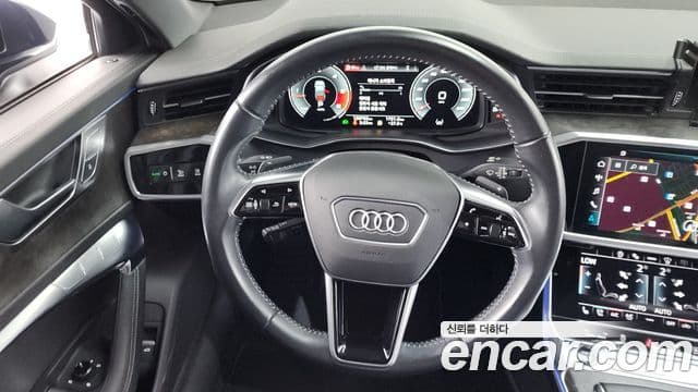 Audi A6 2021 — ფოტო 13/20