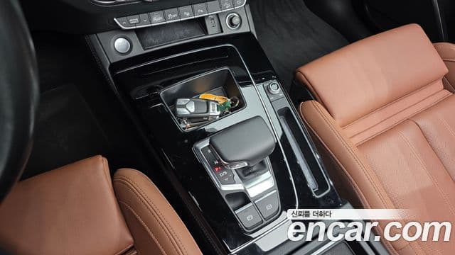 Audi Q5 2022 — ფოტო 9/20
