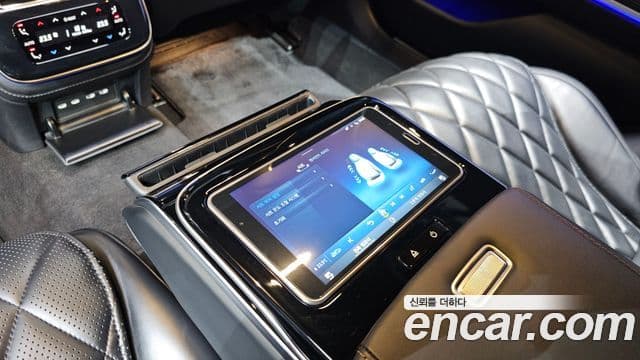 Mercedes-Benz S-Class 2022 — ფოტო 19/20