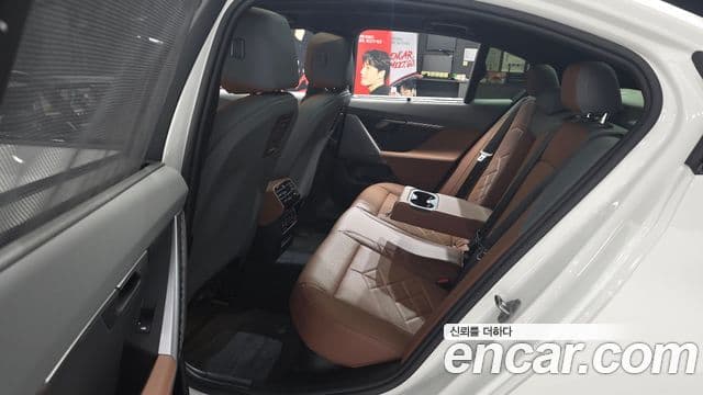 BMW 5 Series 2024 — ფოტო 12/20
