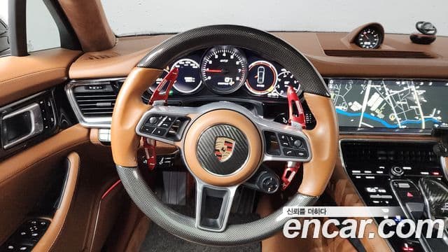 Porsche Panamera 2020 — Фото 13/20