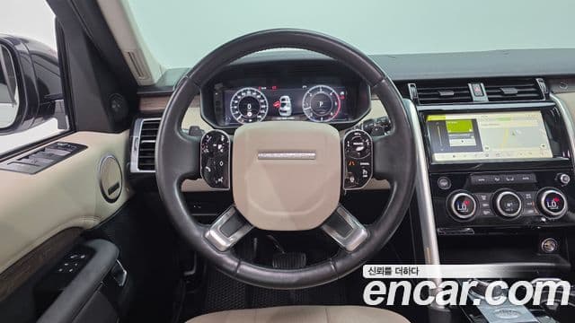 Land Rover Discovery 5 2019 — Фото 14/20
