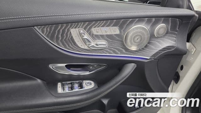 Mercedes-Benz E-Class 2021 — Фото 19/20