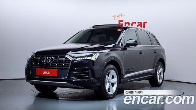 Audi Q7 2021 — Фото 1/20