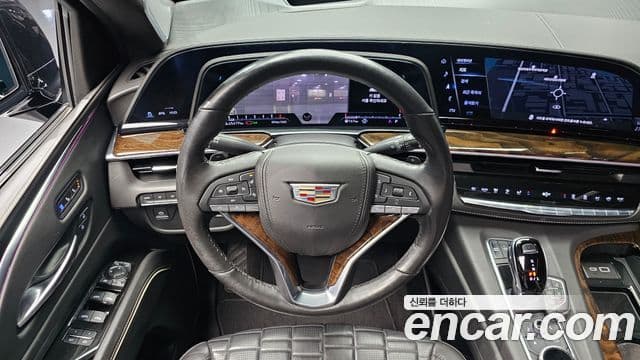 Cadillac Escalade 2022 — ფოტო 13/20