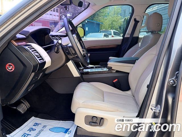 Land Rover Discovery 5 2018 — ფოტო 9/20