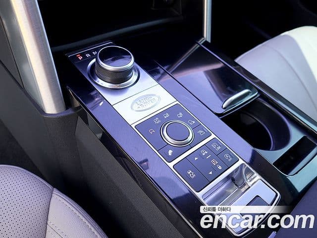 Land Rover Discovery 5 2018 — ფოტო 7/20
