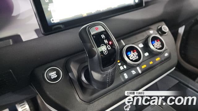 Land Rover Defender 2022 — Фото 9/20