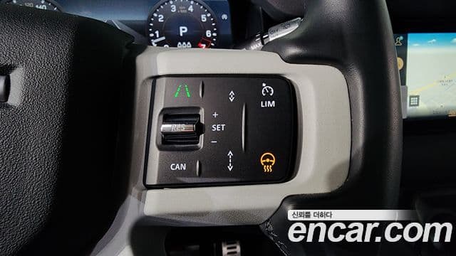 Land Rover Defender 2022 — Фото 19/20