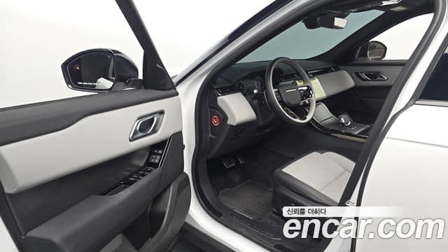 Land Rover Range Rover Velar 2024 — ფოტო 9/20