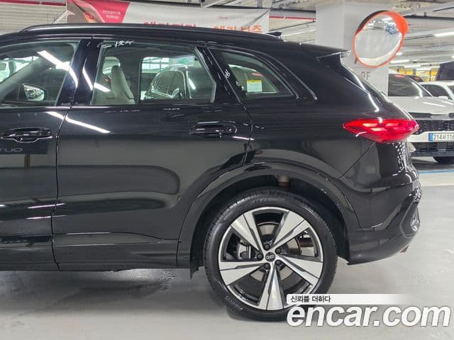 Audi Q5 2025 — ფოტო 5/13